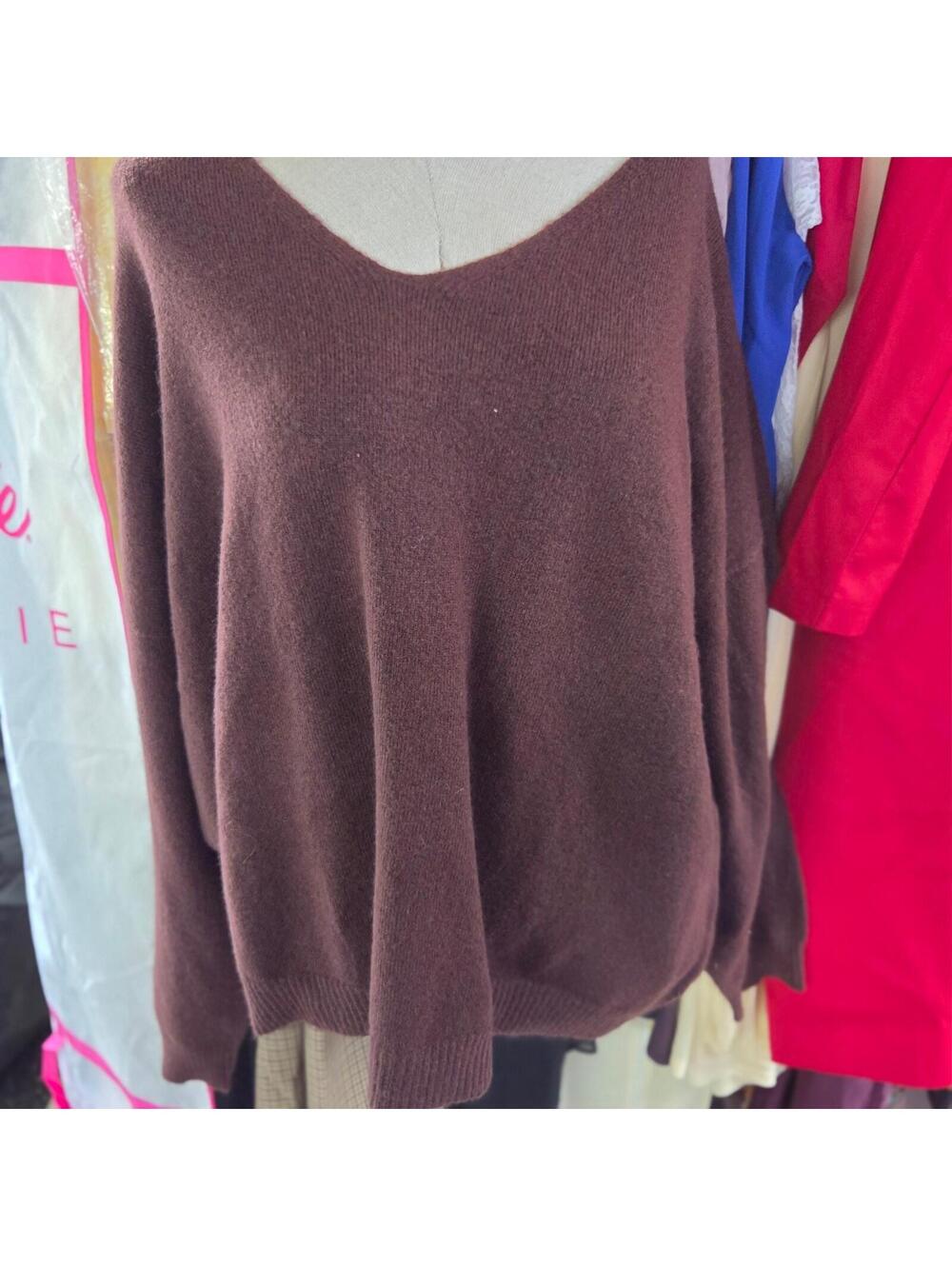 Nuuds burgundy sweater pull over long sleeve